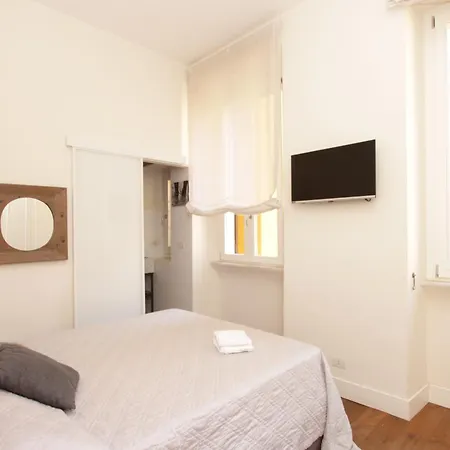 Gracchi Flat