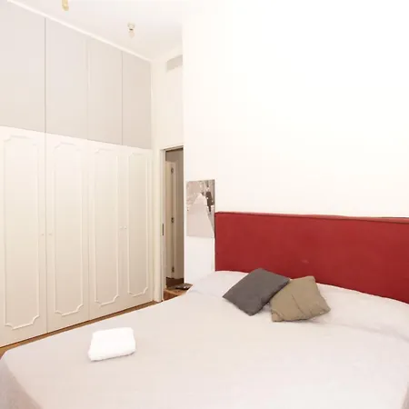 Gracchi Flat Apartman *